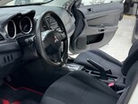Mitsubishi Lancer-21