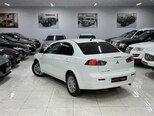 Mitsubishi Lancer-8