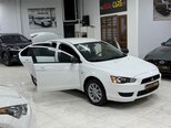 Mitsubishi Lancer-13