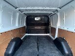 Ford Transit-11
