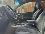 Toyota RAV4-15