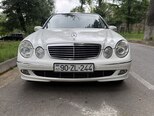 Mercedes E 240-1