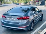 Hyundai Elantra-3