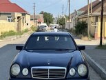 Mercedes E 280-1