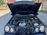 Mercedes E 280-12
