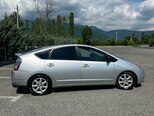 Toyota Prius-5