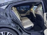 Lexus ES 300h-13