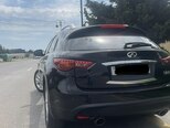 Infiniti QX70-3