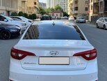 Hyundai Sonata-4