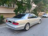 Mercedes E 220-18