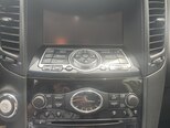Infiniti QX70-8
