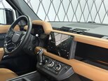 Land Rover Defender-8