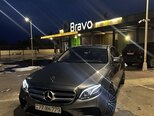 Mercedes E 220 d-1