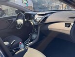 Hyundai Elantra-7
