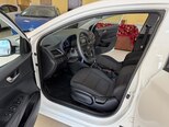 Hyundai Accent-16