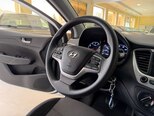 Hyundai Accent-9