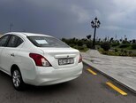 Nissan Sunny-5