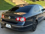 Volkswagen Passat-8