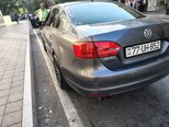 Volkswagen Jetta-9