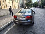 Volkswagen Jetta-12
