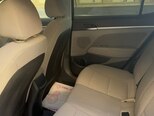 Hyundai Elantra-9