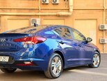 Hyundai Elantra-4
