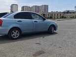 Hyundai Accent-5