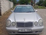 Mercedes E 230-6