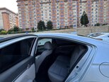 Hyundai Elantra-8