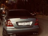 Mercedes E 220-2