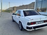 Mercedes 190-11