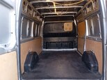 Ford Transit-15
