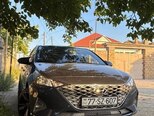 Hyundai Accent-1