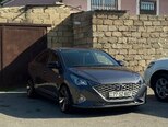 Hyundai Accent-11