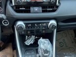 Toyota RAV4-14