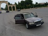 Mercedes 190-1