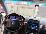 Volkswagen Touareg-8