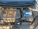 Hyundai Elantra-8