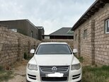 Volkswagen Touareg-1