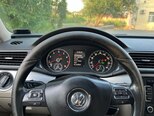 Volkswagen Passat-11