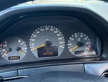 Mercedes E 240-11