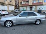 Mercedes E 240-2