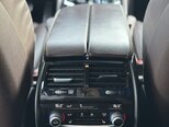 BMW 530e-12