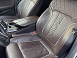 BMW 530e-16