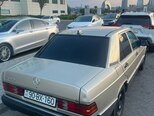 Mercedes 190-4