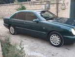 Mercedes E 200-3