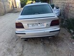 BMW 528-2