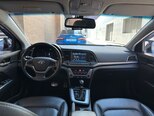 Hyundai Elantra-9