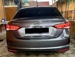 Hyundai Accent-6