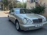 Mercedes E 230-3